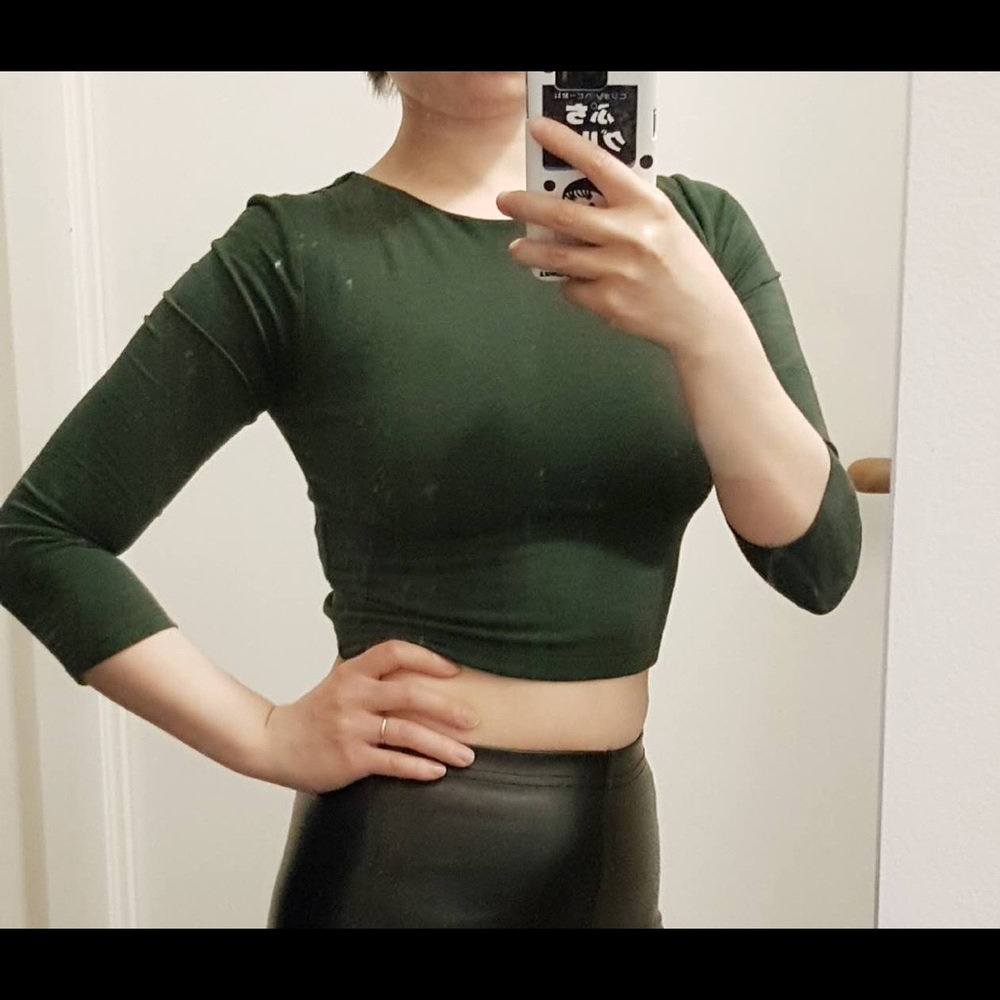 Forever 21 forest green crop top size xs